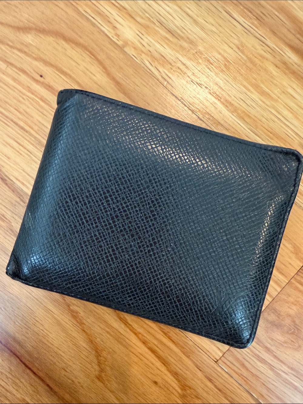 Louis Vuitton | Men's Black Leather Slender Wallet